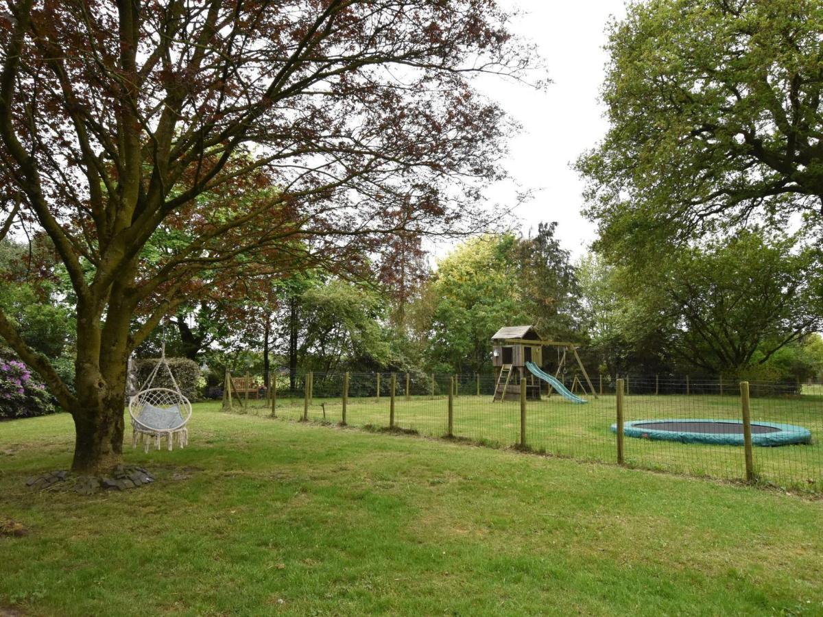 Villa On An Estate In Rheezerveen With Garden Exteriér fotografie